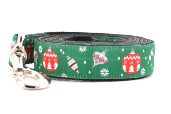 Holiday Sweater Dog Leashes