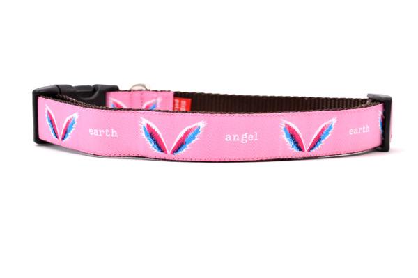 Picture of large pink dog collar with angel wings and words earth angel.